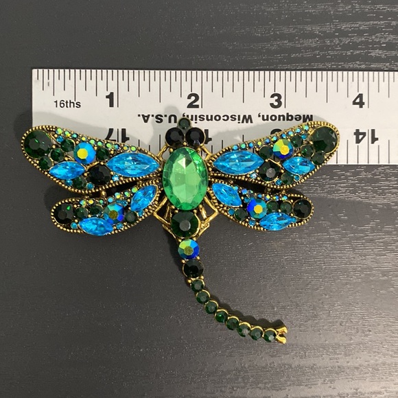 Large Dragonfly Rhinestone Brooch - Picture 10 of 11